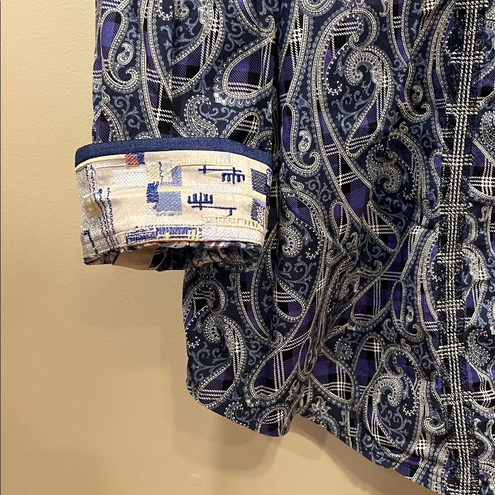 Robert Graham Hillstone Sports Button Down Shirt - Picture 3 of 9